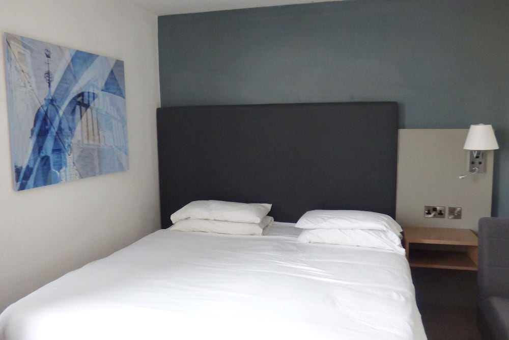 Basic Double Room