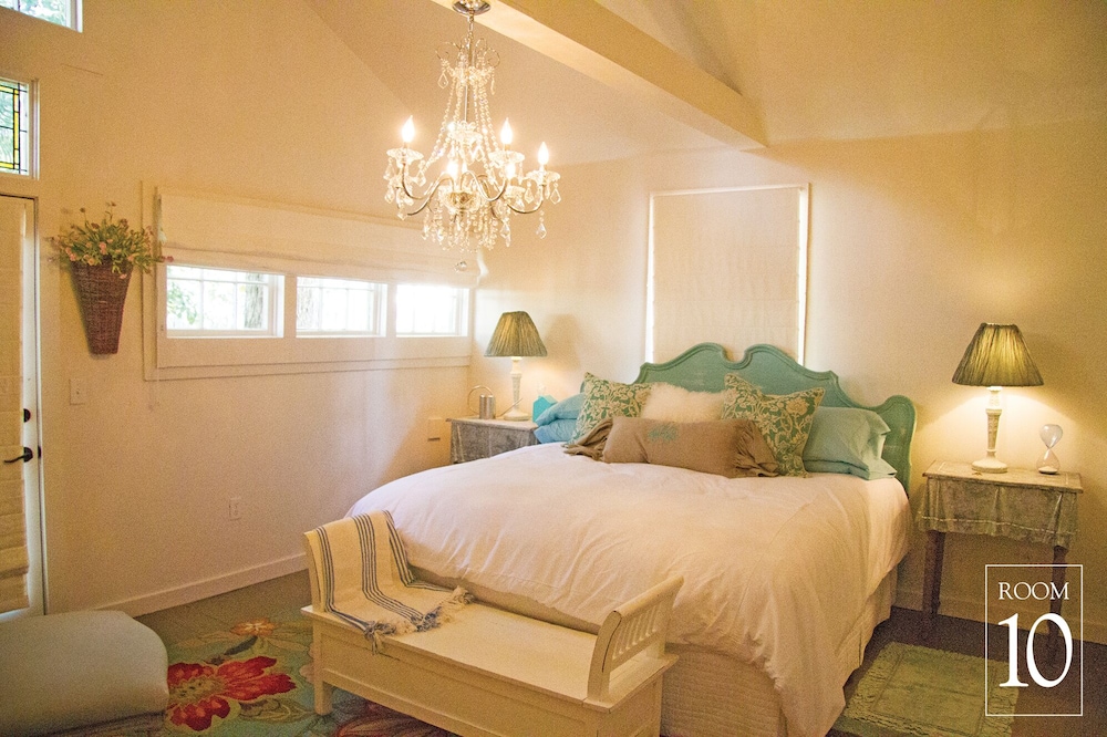 Garden King Suite Room 10 photo 1