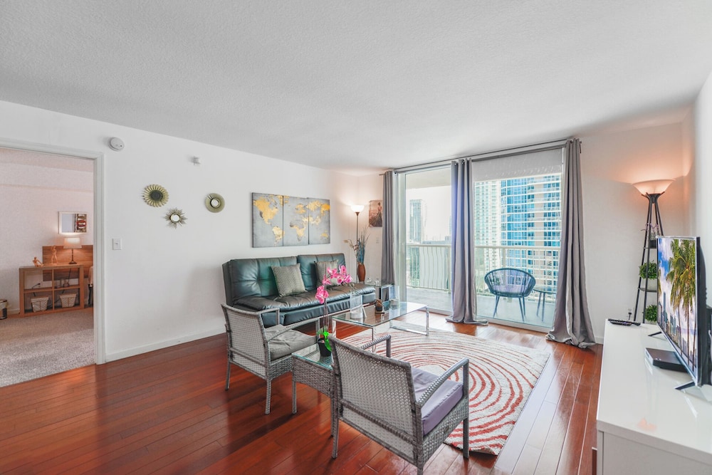 Condo, 1 Bedroom, Balcony, City View photo 1