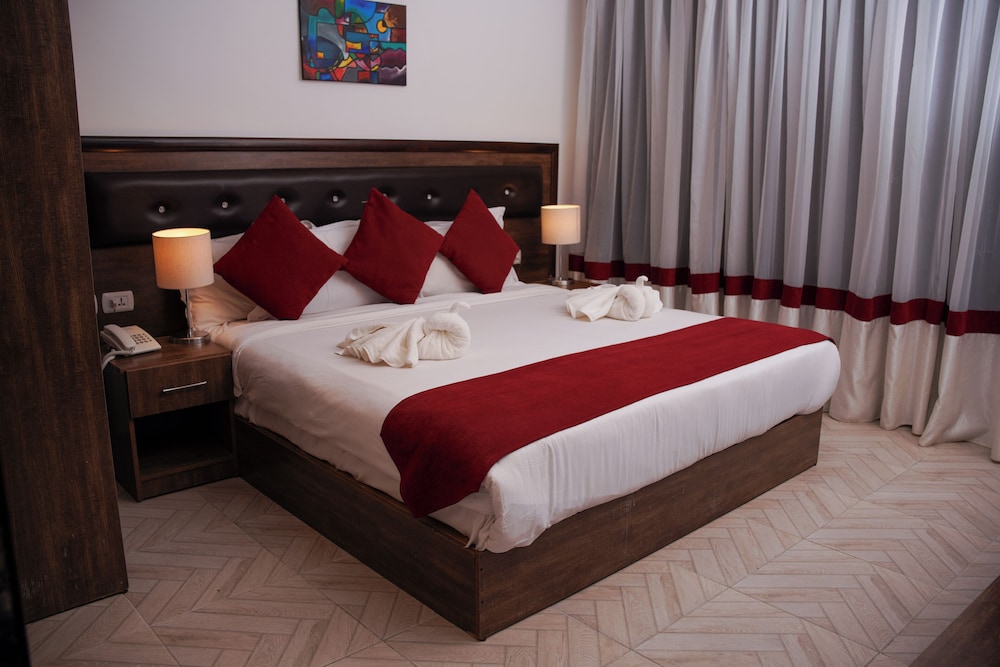 Superior Double Room, City View photo 2