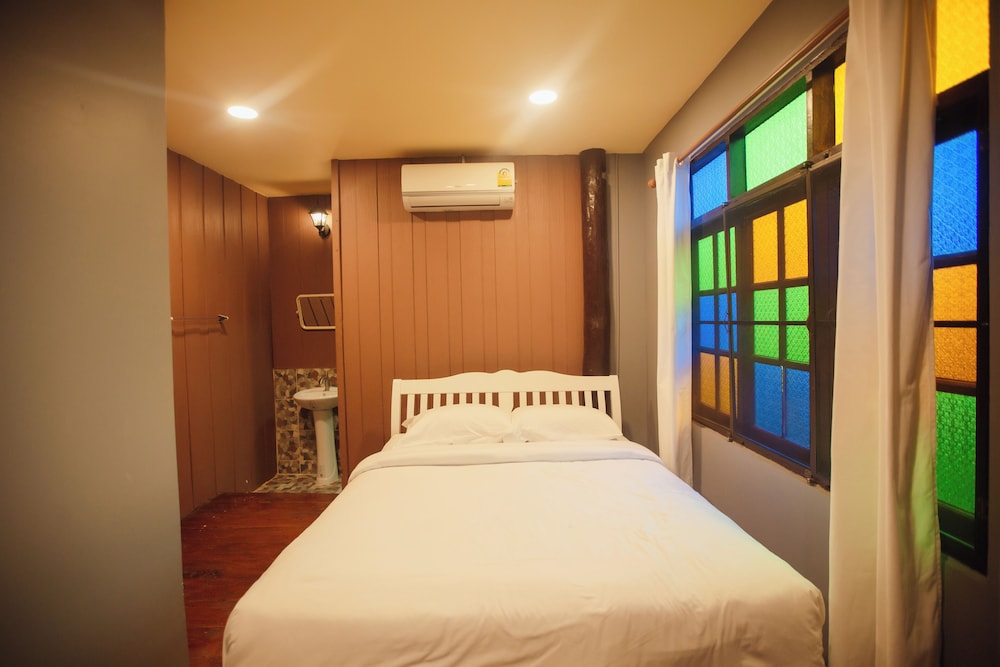 Standard Triple Room - Photo 7