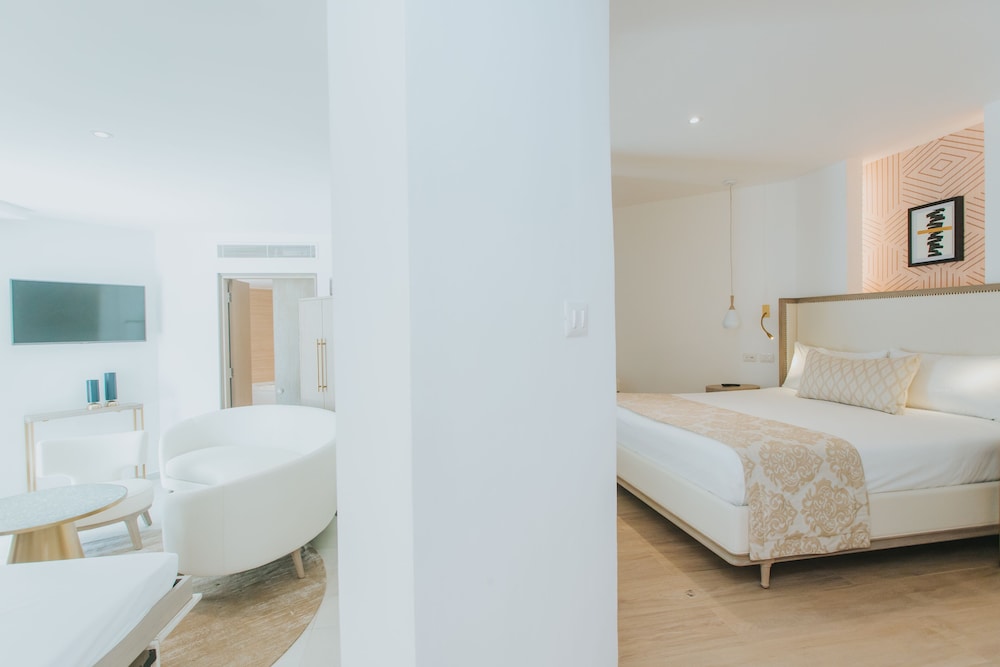 Suite, Multiple Beds (Platinum)