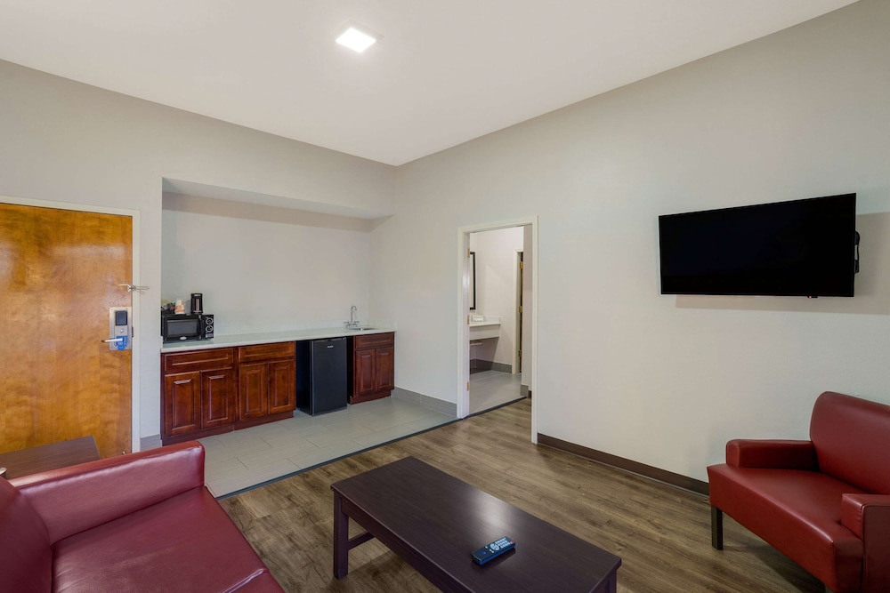 Suite, 1 King Bed with Sofa bed, Non Smoking - Photo 2