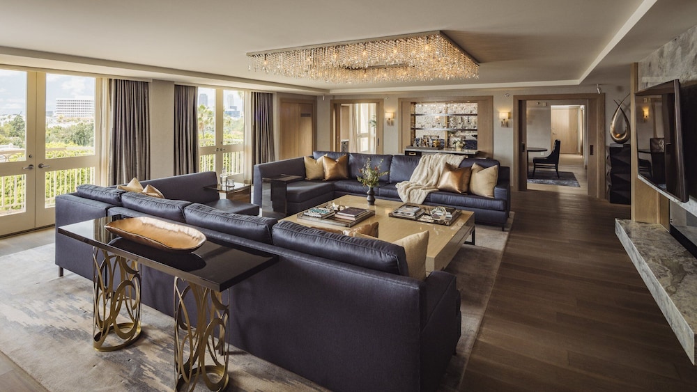 L'Ermitage Two Bedroom Suite