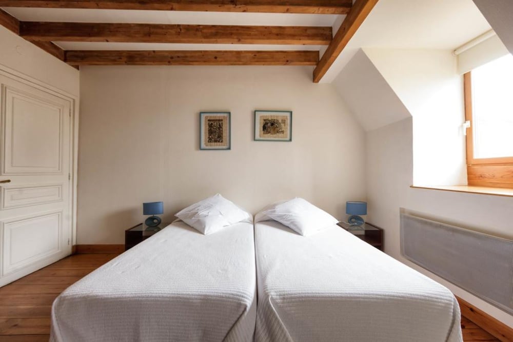 Twin Room, 2 Twin Beds, Non Smoking - Photo 11