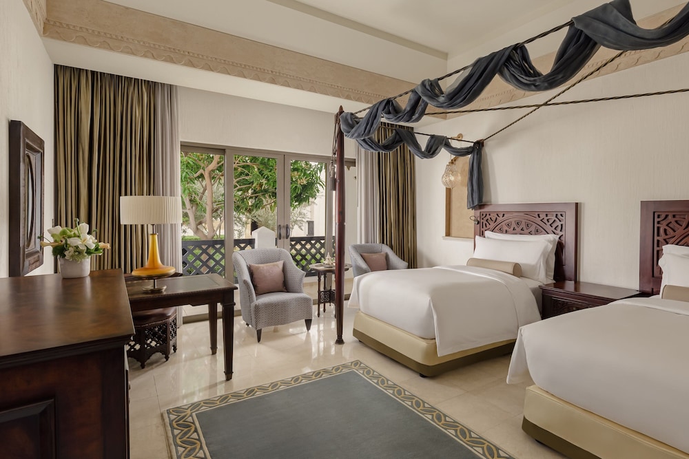 Deluxe Room, 2 Twin Beds, Resort View - Photo 1