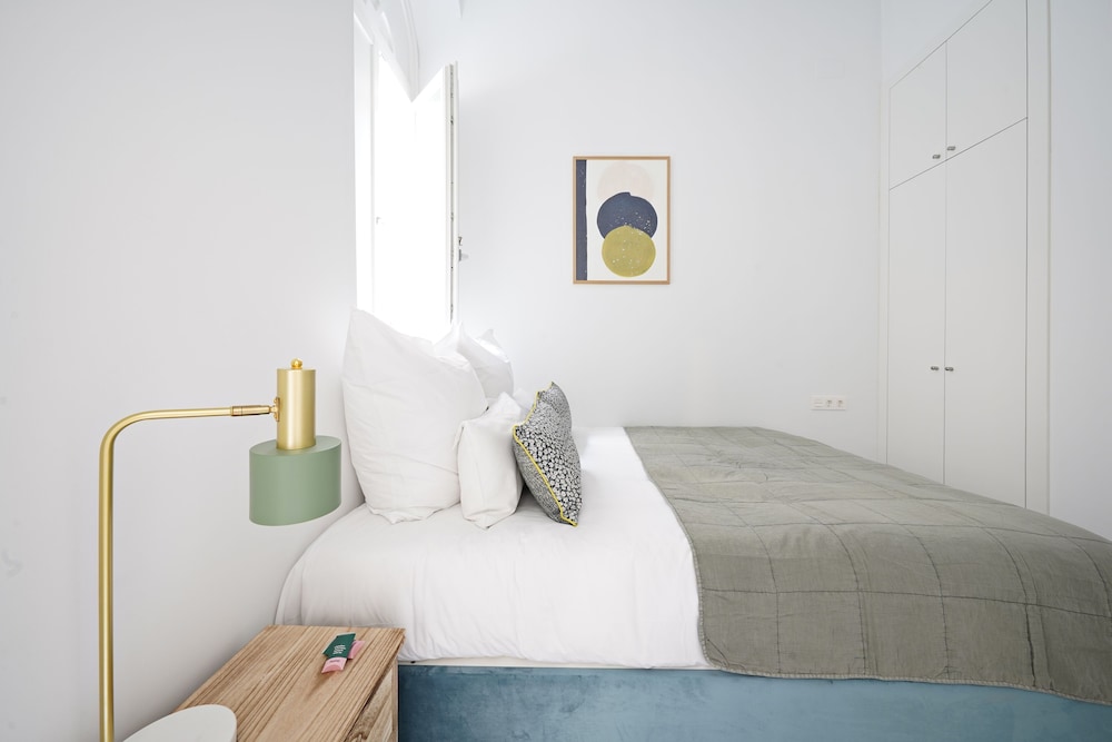 2 Bedroom Apartment with Sofa Bed - Photo 1