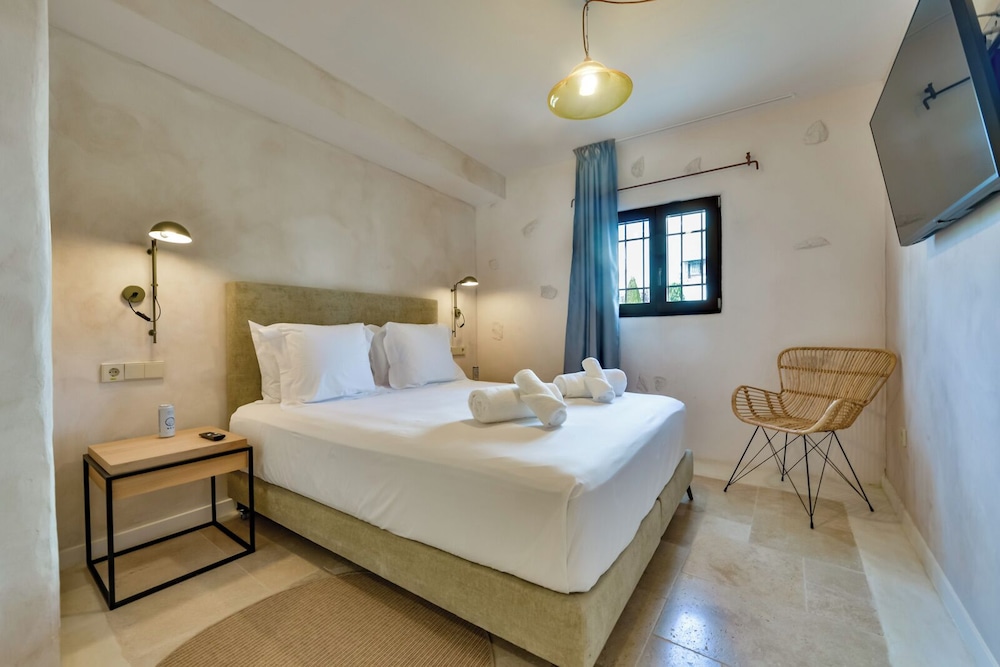 DOUBLE ROOM QUEEN photo 2