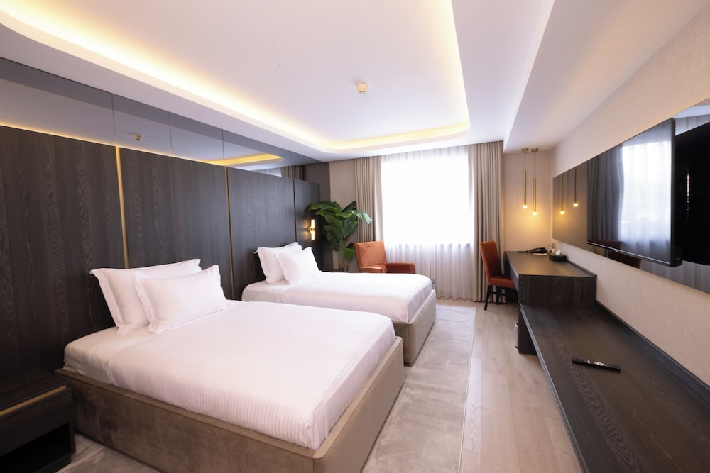 Standard Room, 2 Twin Beds - Photo 1
