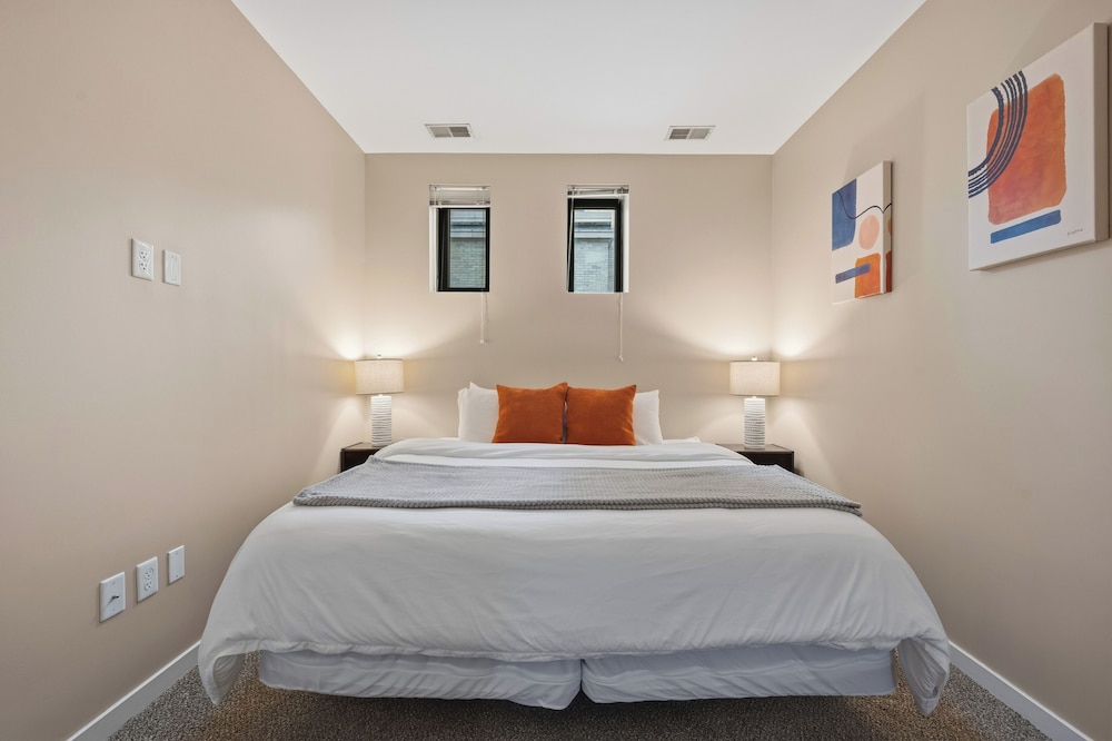 Luxury Apartment photo 2