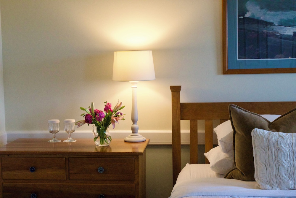 Comfort Room, Ocean View photo 2