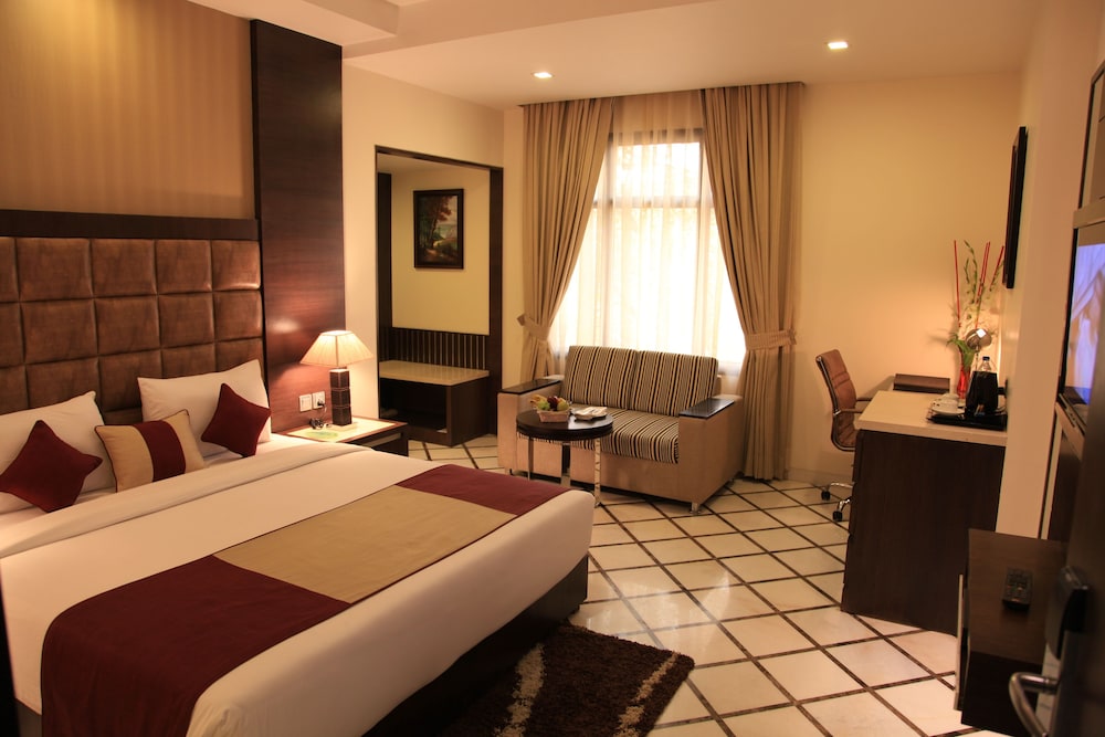 Executive Room - Photo 3