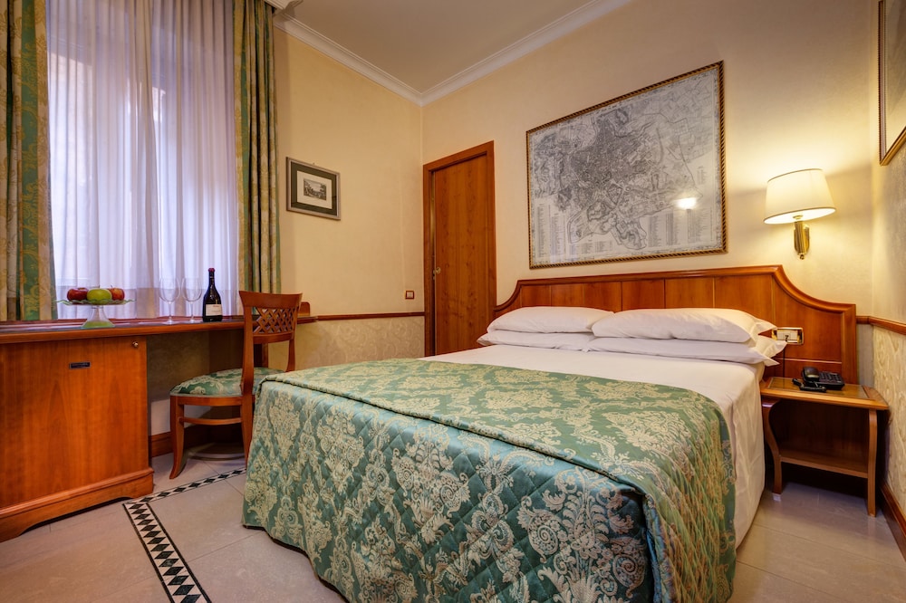 Economy Double Room photo 1