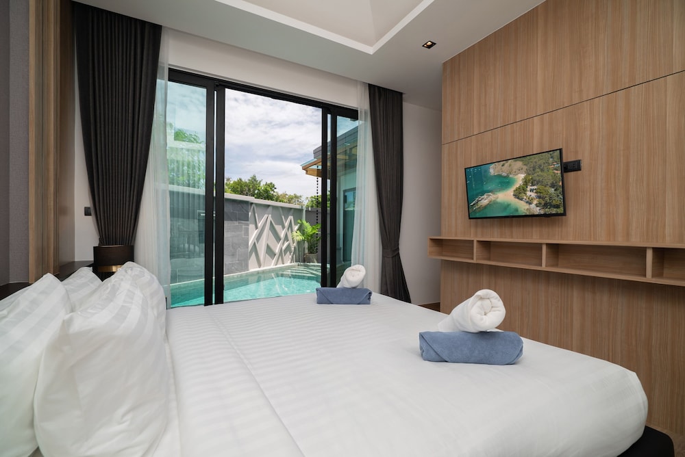 2 Bedroom Deluxe Pool Villa - Photo 5