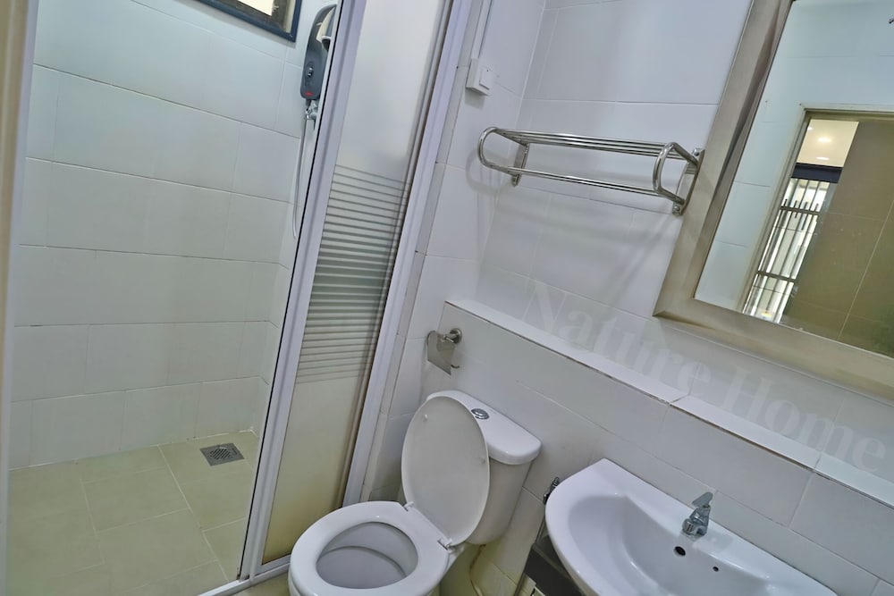 Comfort Villa, 4 Bedrooms, Beachfront - Photo 13