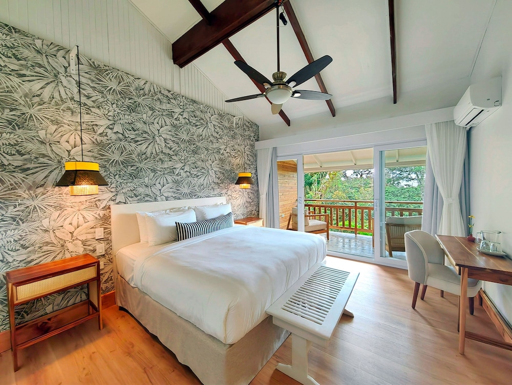 MotMot Balcony Rooms - Photo 1