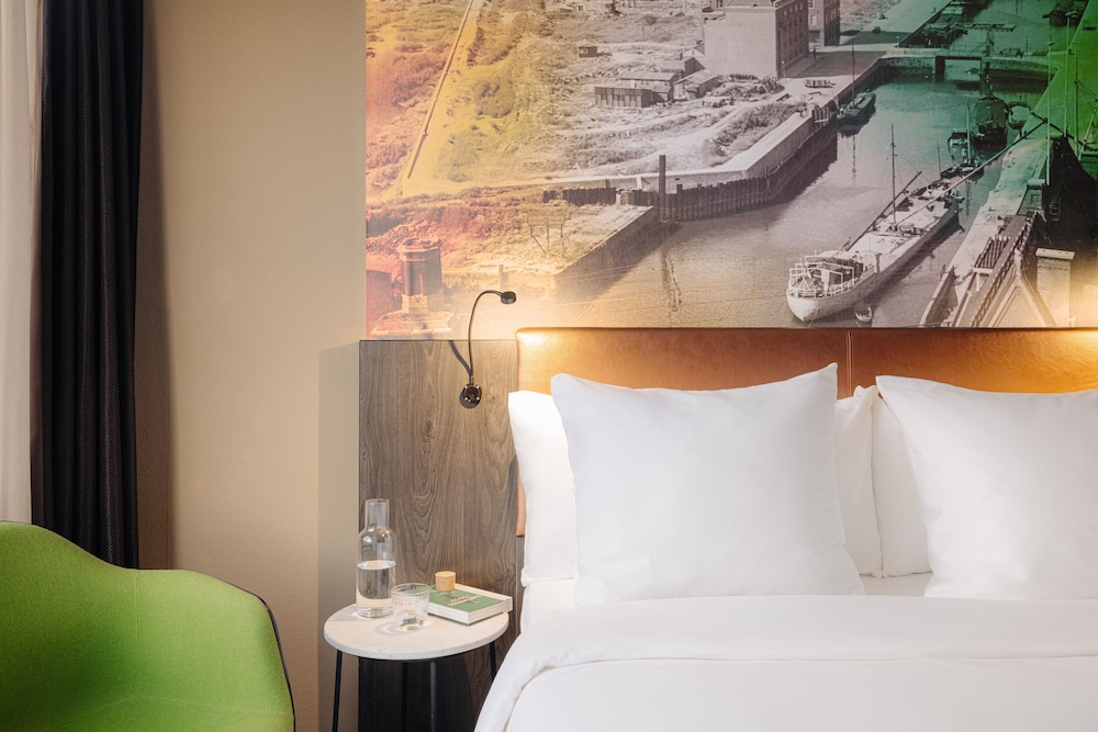 Family Room (1 Double Bed 1 Sofabed)