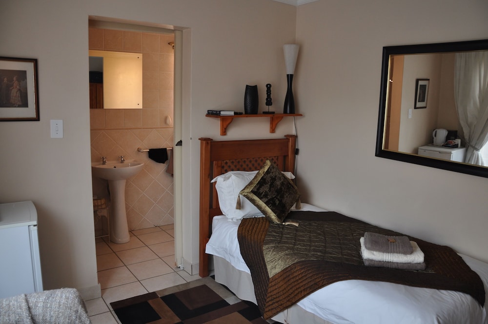 Single Room photo 1