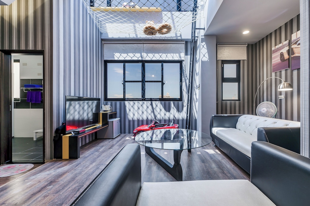 Triple Room, Bathtub - Photo 10