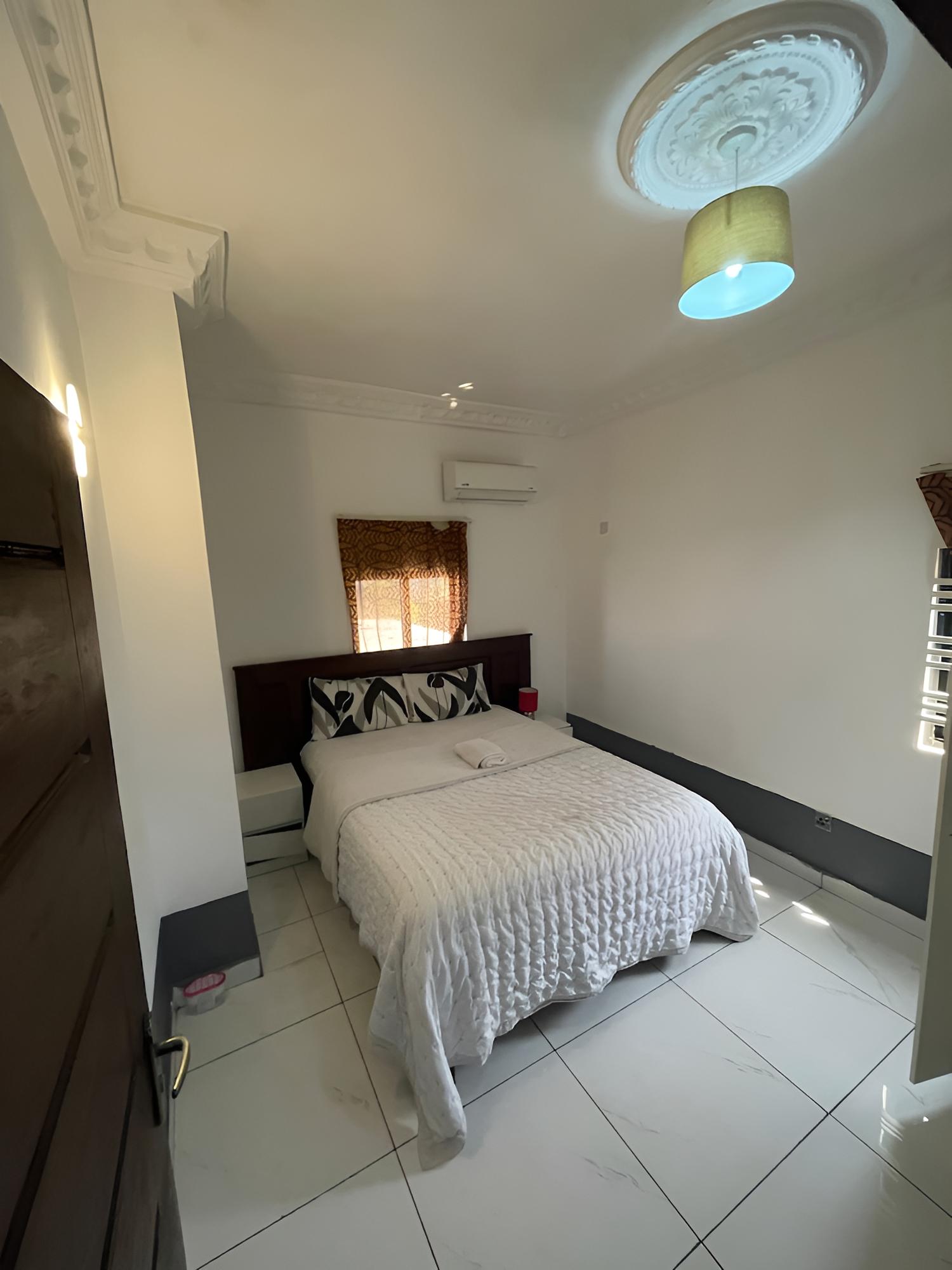 Luxury Apartment (Furnished)