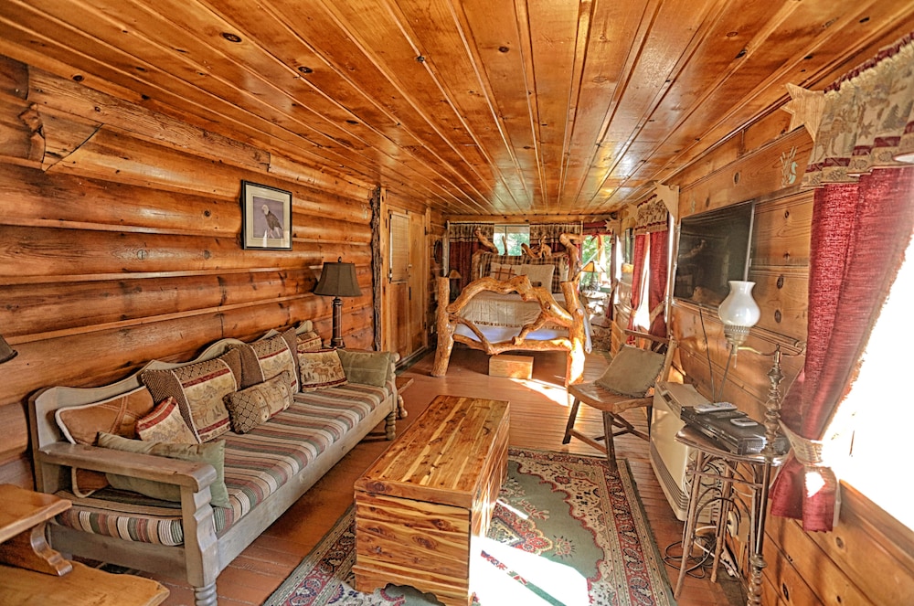 Ted Ducey Suite