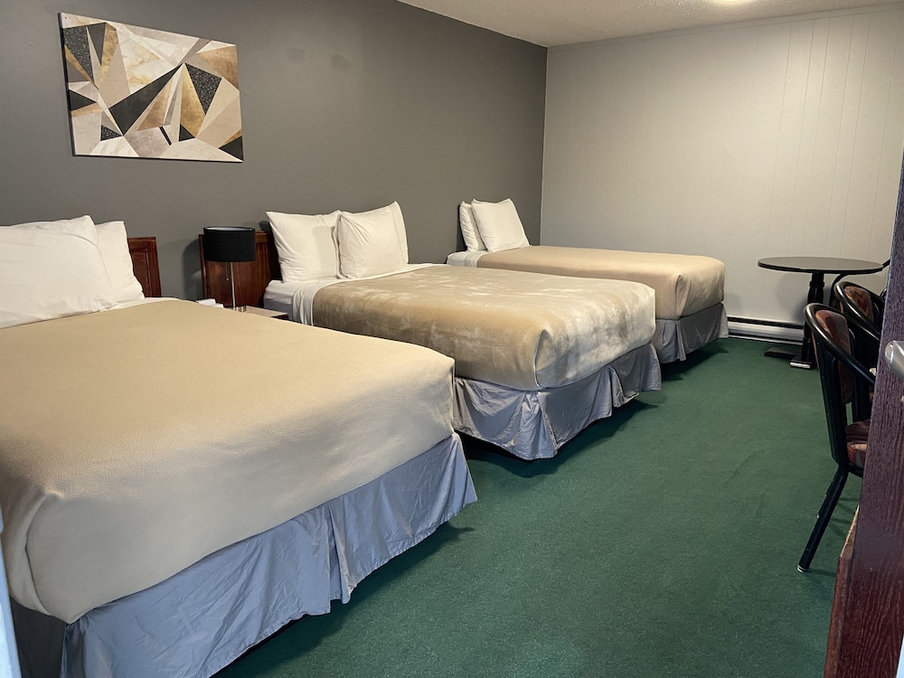 Deluxe Triple Room, Multiple Beds