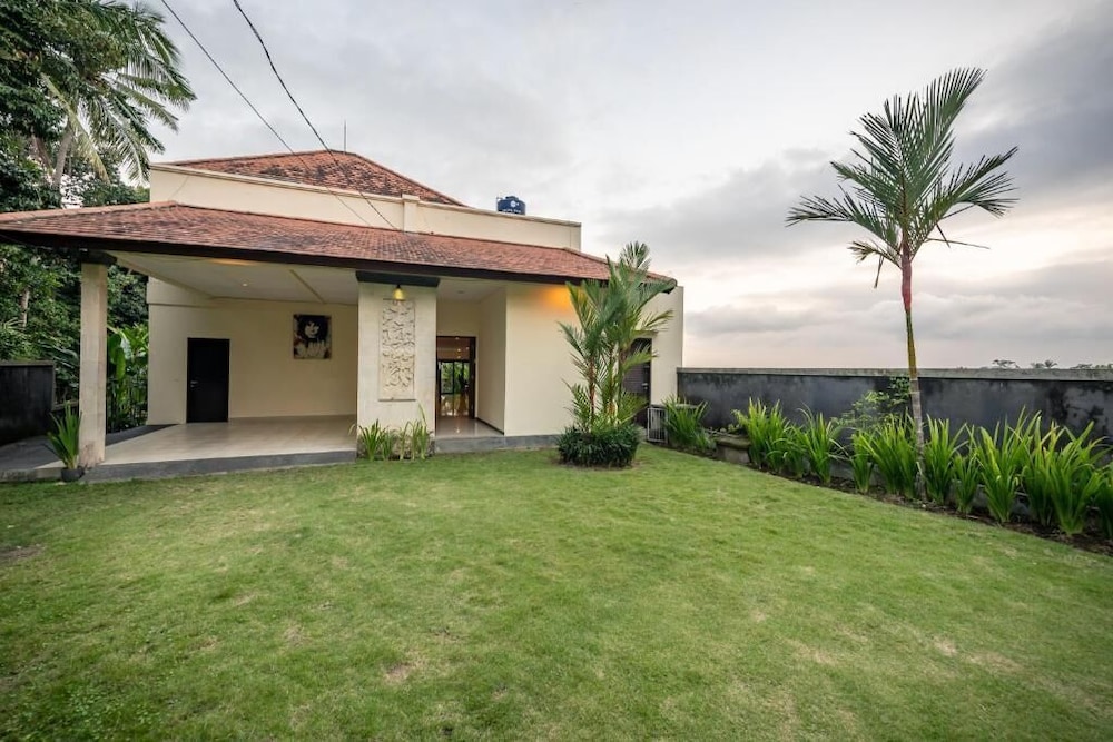 3 Bedrooms Villa with Pool View - Photo 9