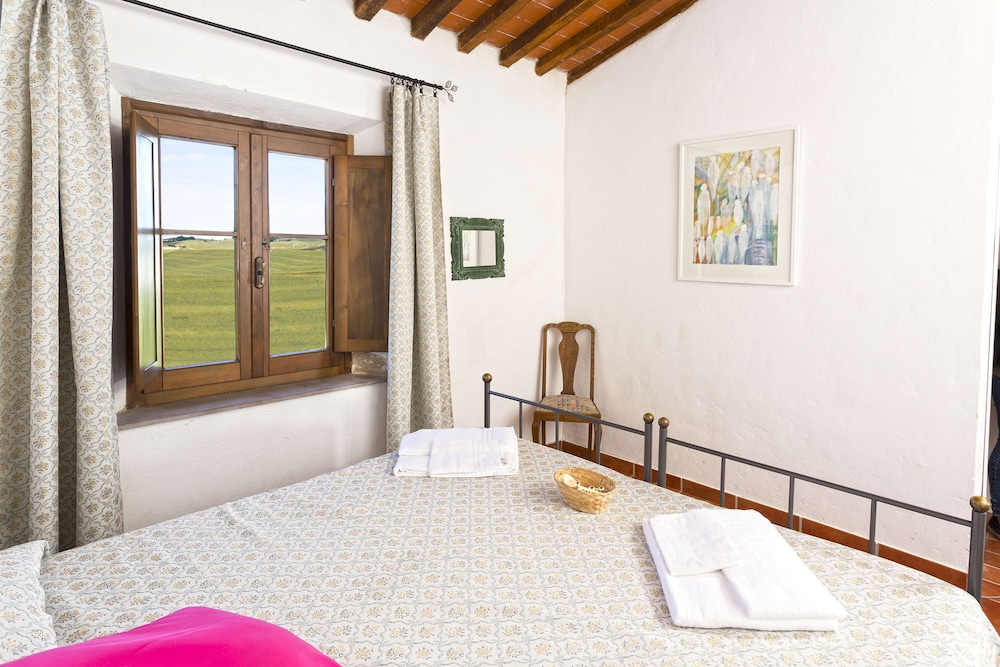 Classic Double Or Twin Room, Hill View photo 3