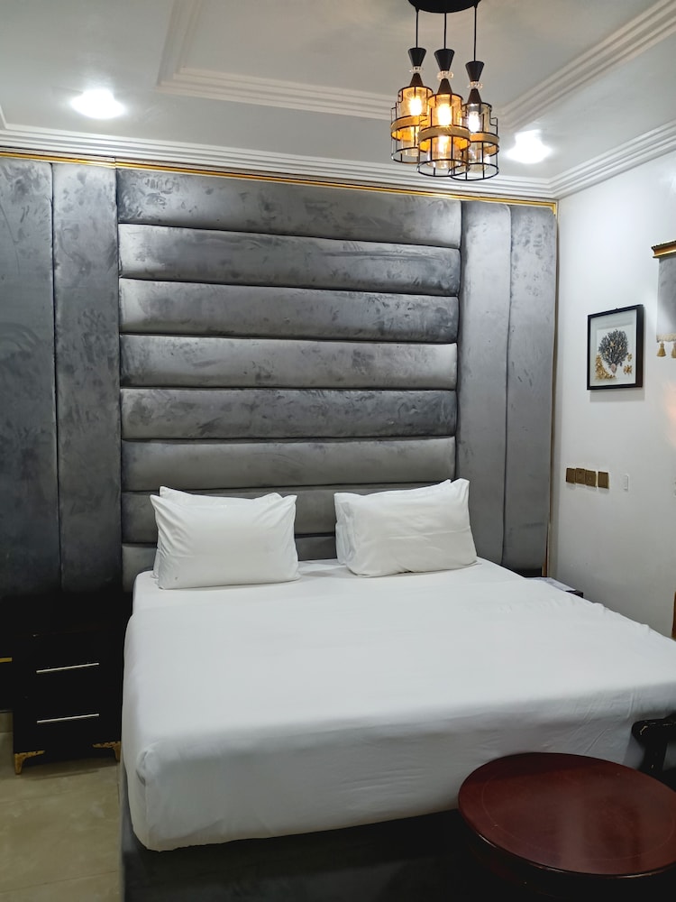 Economy Double Room, Courtyard View photo 2