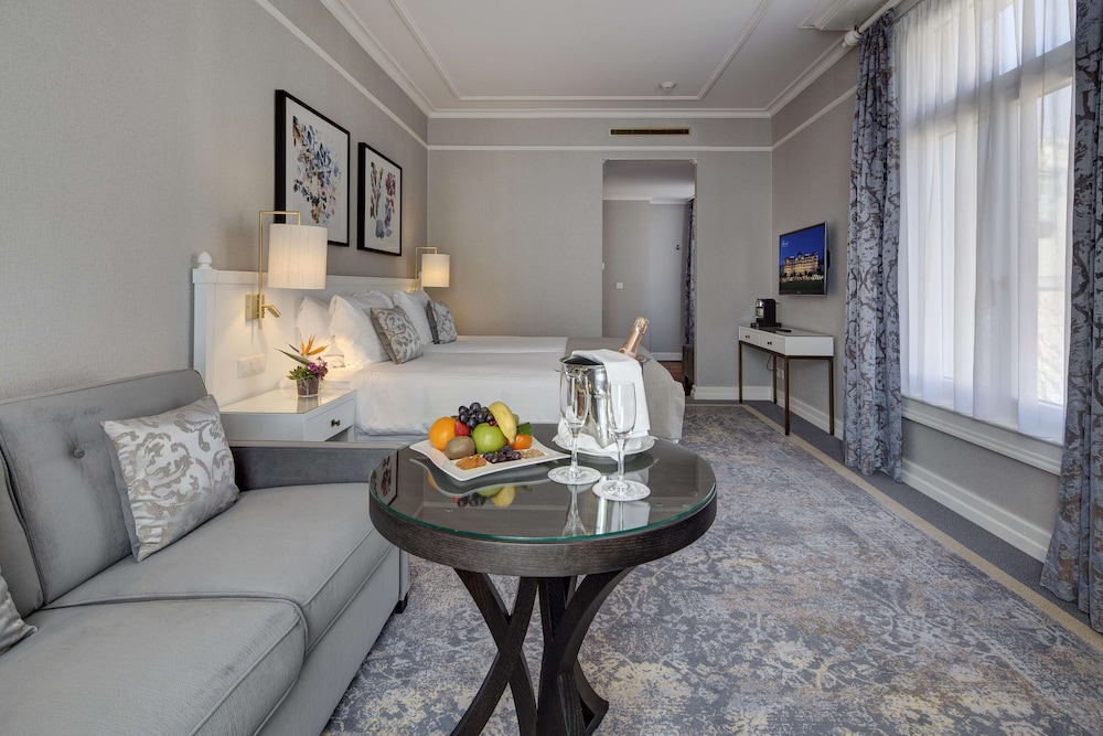 Deluxe Room, 1 Double Bed - Photo 6