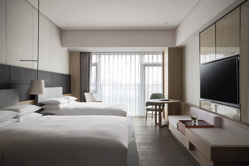 Executive Twin Room, 2 Twin Beds, Smoking, Garden View - Photo 3