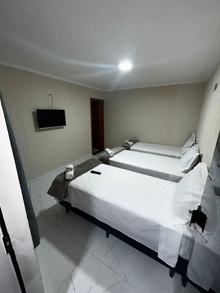 Basic Triple Room photo 3