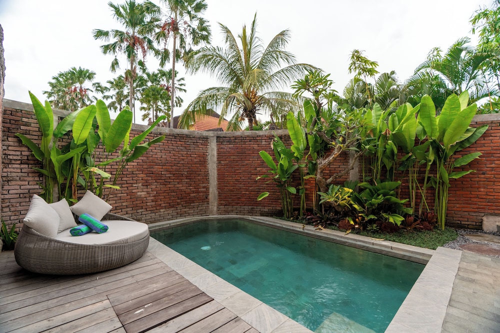 Luxury Villa - Photo 3