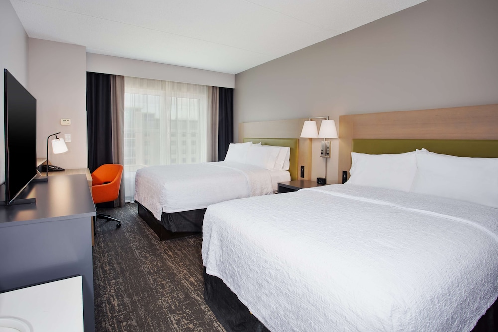 Suite, 2 Queen Beds, Refrigerator & Microwave (Wet bar) - Photo 19