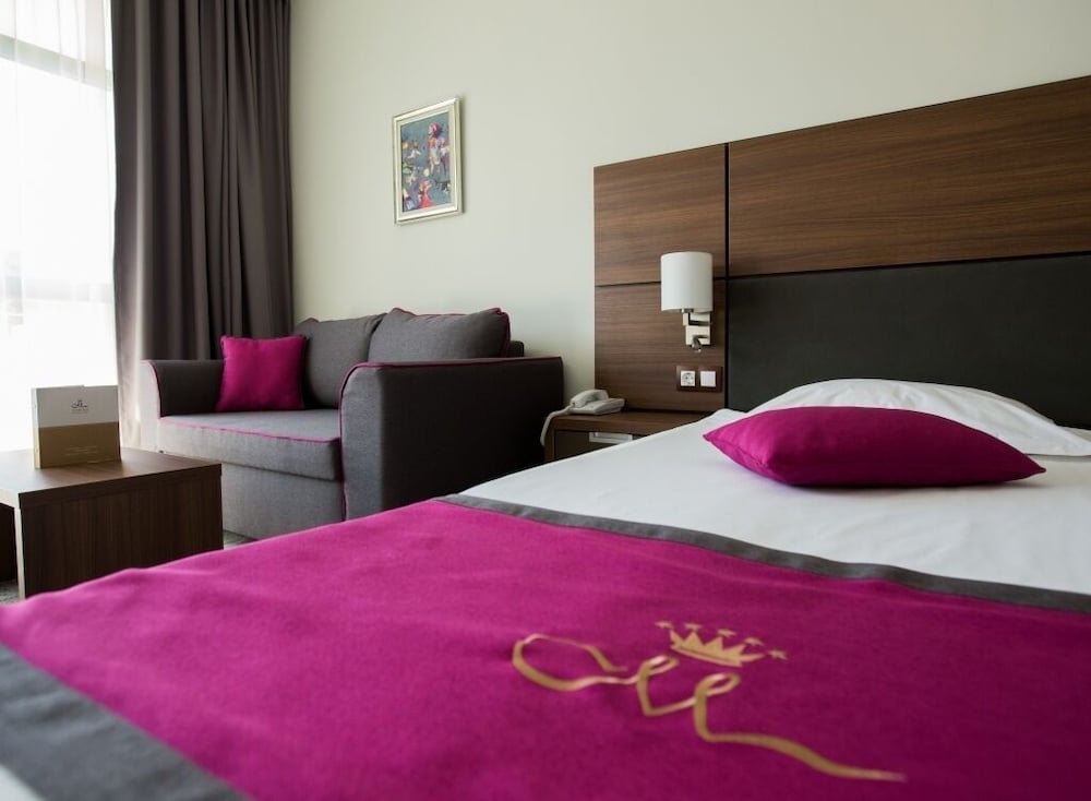 Double or Twin Room, Park View photo 3