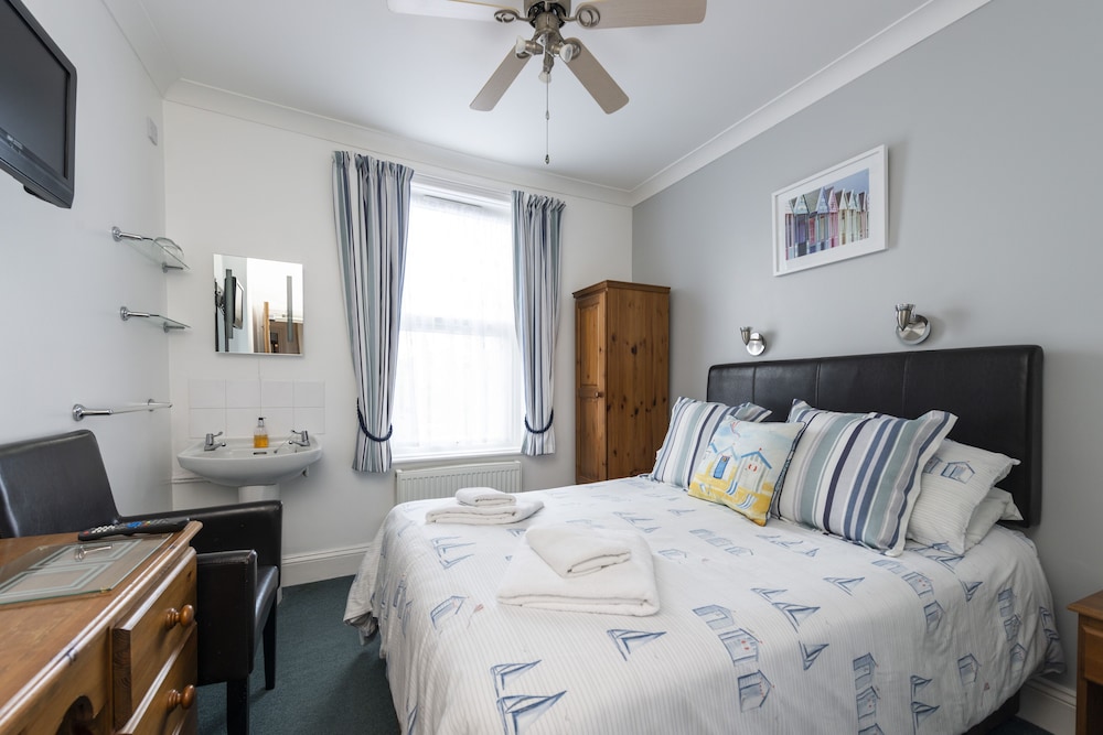Double Room, Ensuite (Small - Room 3, 1st Floor) photo 1