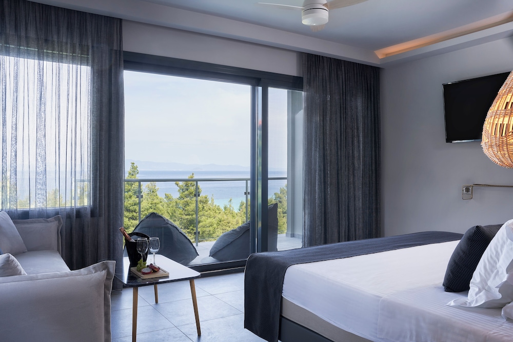 Honeymoon Suite, Sea View photo 3