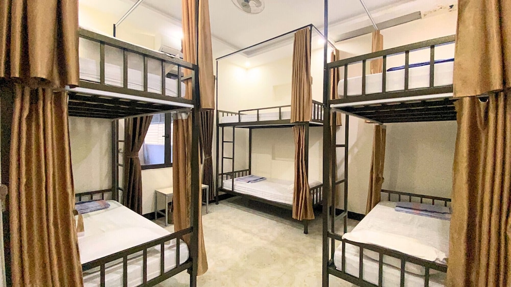 Standard Shared Dormitory, Women only photo 3