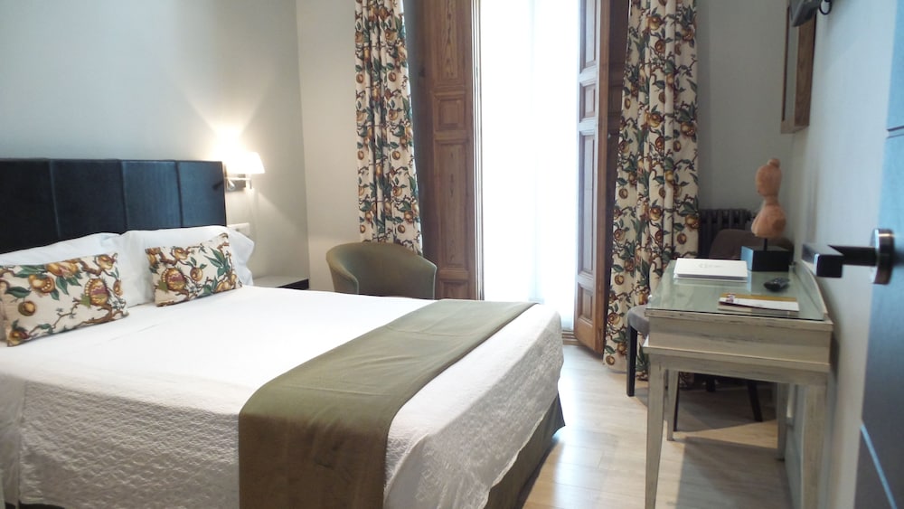 Double Room, 1 Double Bed - Photo 1