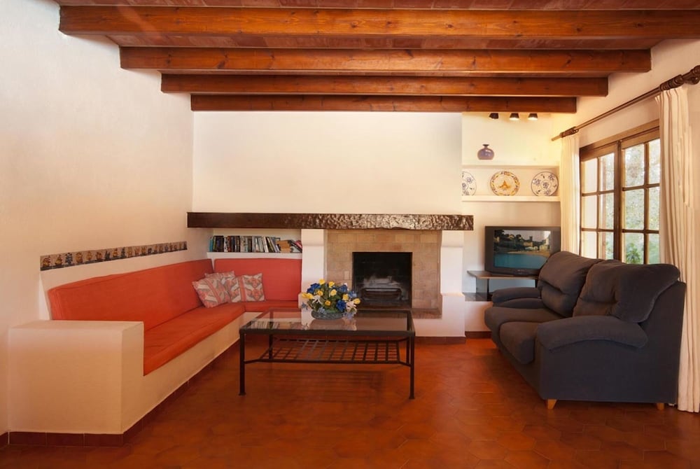 Family Villa, 4 Bedrooms, Pool View photo 3