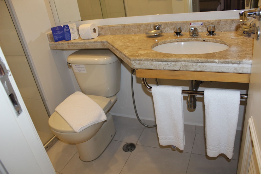 Deluxe Double Room - Photo 13