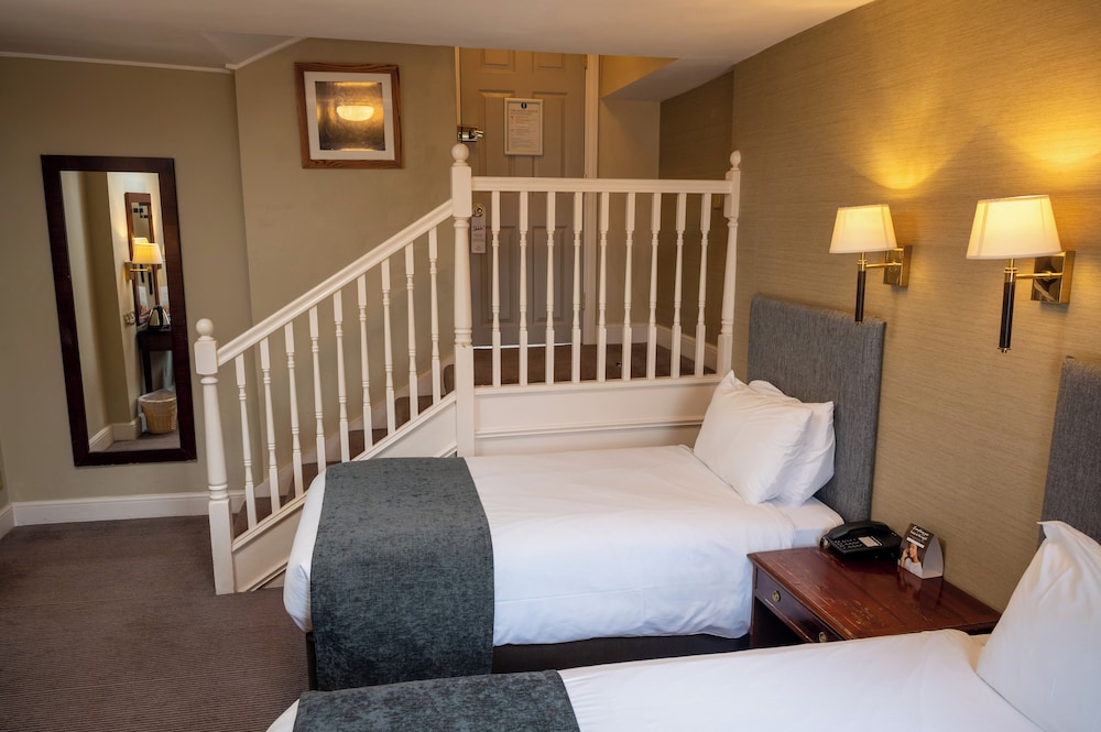 Twin Room - Photo 2