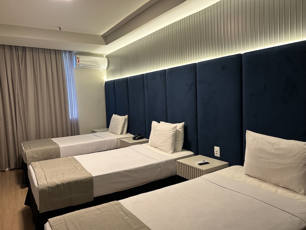 Deluxe Triple Room - Photo 10