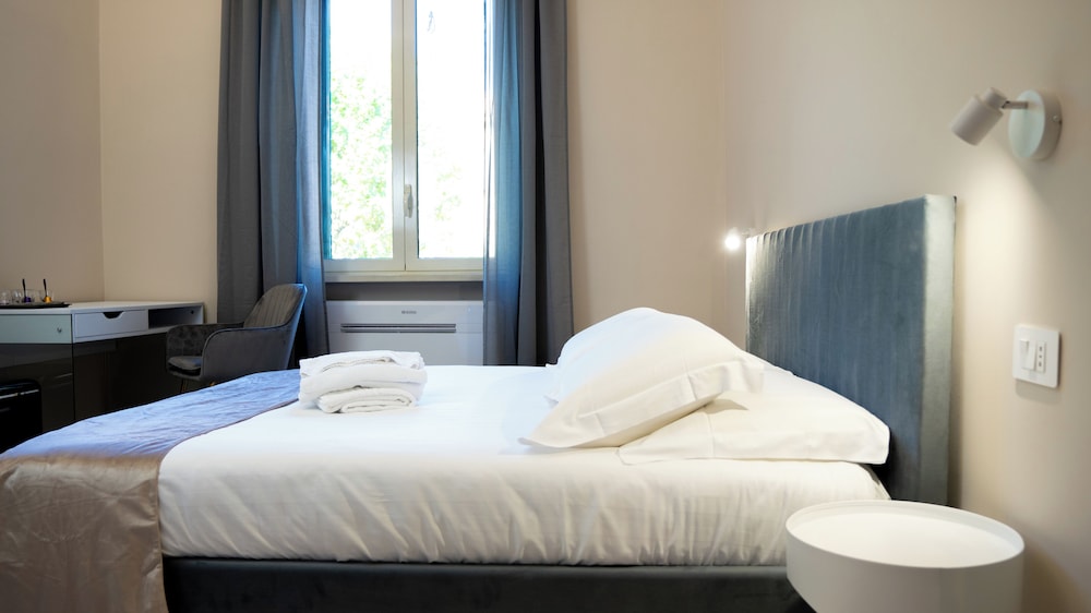 Deluxe Double or Twin Room, Non Smoking