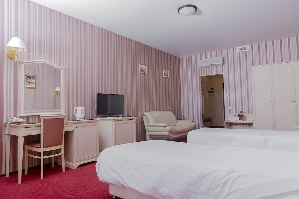 Standard Twin Room photo 2