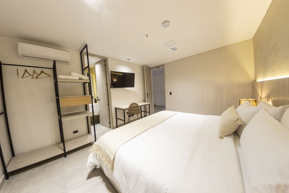 Superior Double or Twin Room photo 3