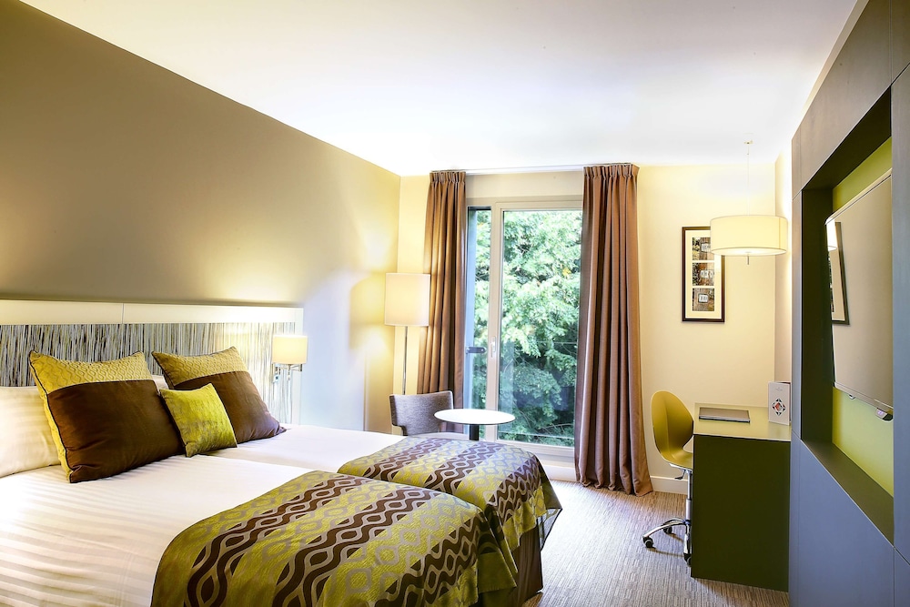 Standard Room, 2 Twin Beds, Non Smoking - Photo 4