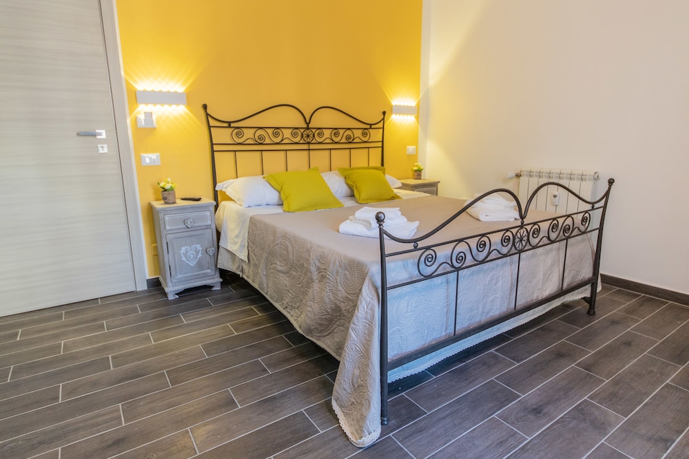 Deluxe Double or Twin Room, Balcony