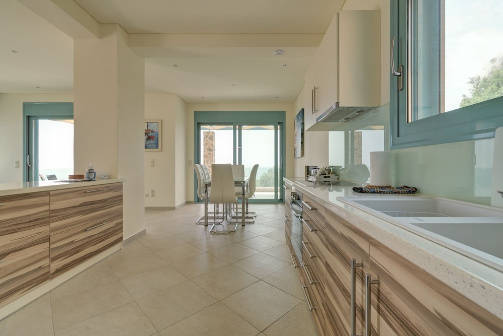 Ouzo Panoramic Houses 2, with private pool, Foto 30