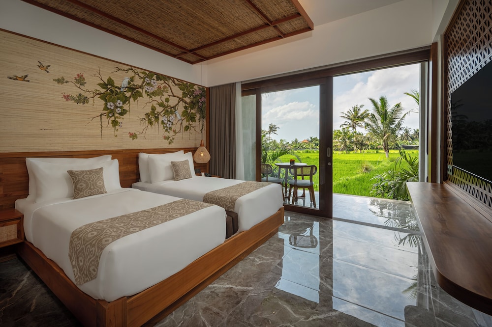 Premier Room